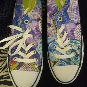 Colorful printed Concerse